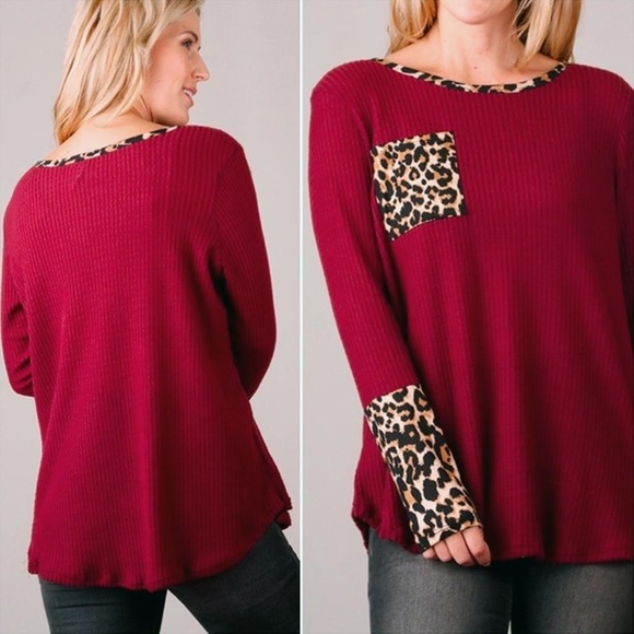 Leopard Print Top with Pocket - Picture 3 of 7